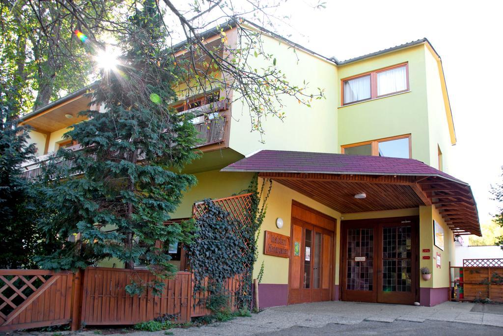 Appartementhaus Witzmann Bad Voeslau Dış mekan fotoğraf